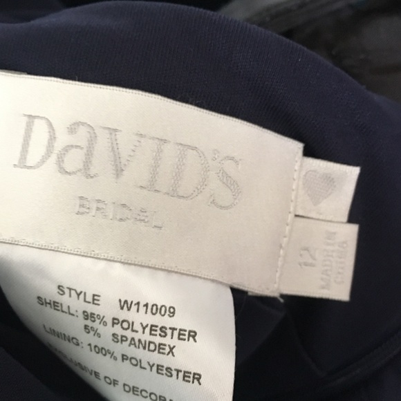 Dress - Picture 3 of 5